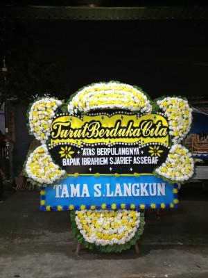 Papan Bunga Duka di Airgaram