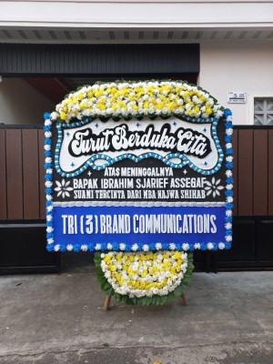 Papan Bunga Duka di Airgaram